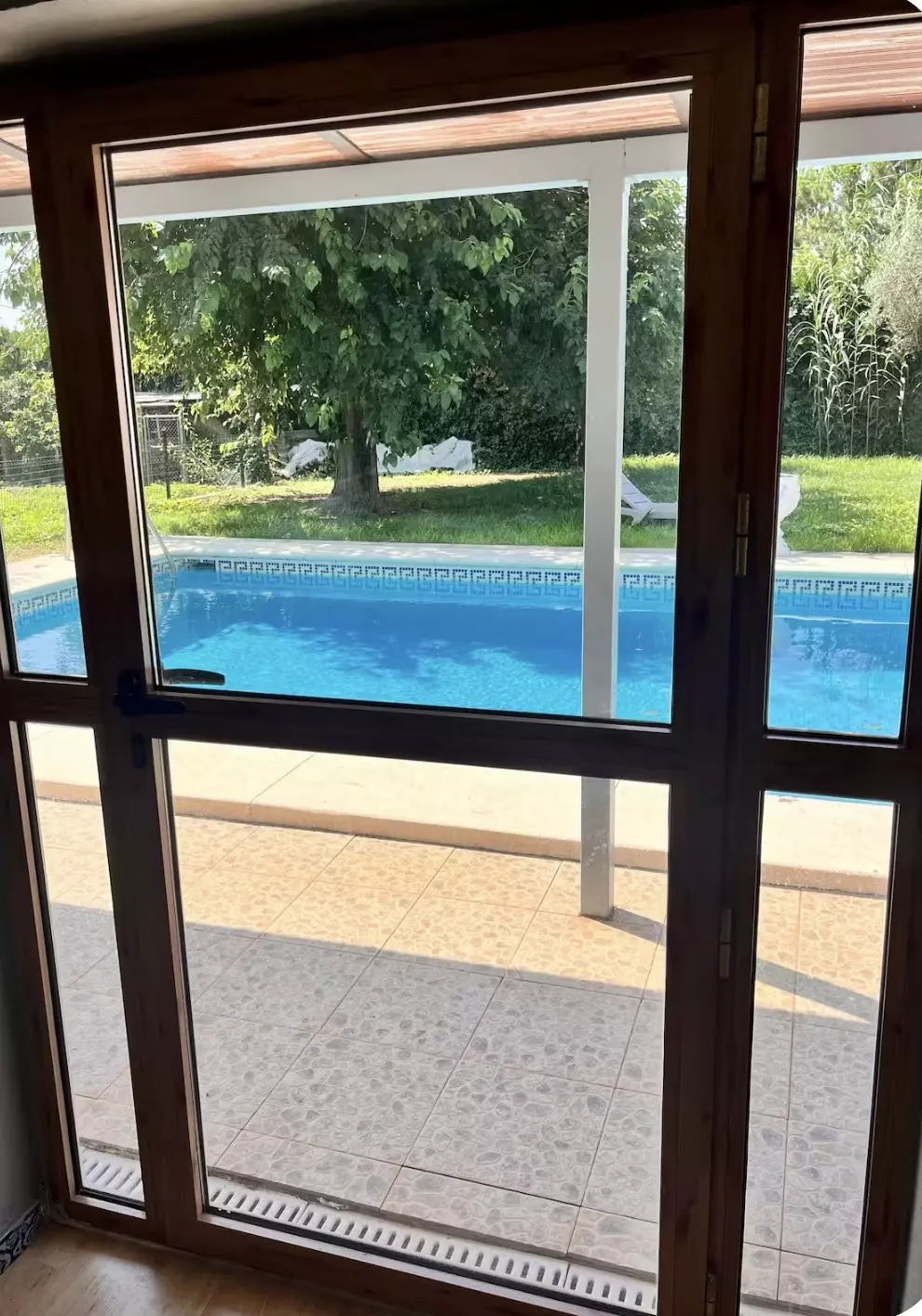 Villa Of 400 M² With Private Pool And 2,000 M² Plot Near Seville