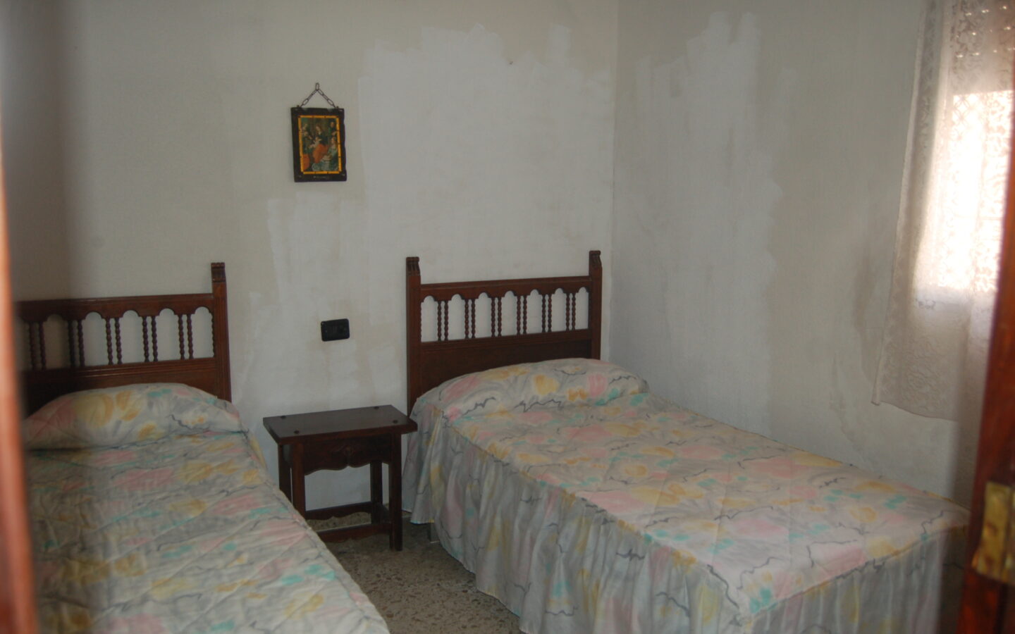 Frontline Beach Apartment With Stunning Sea Views – Renovation Opportunity