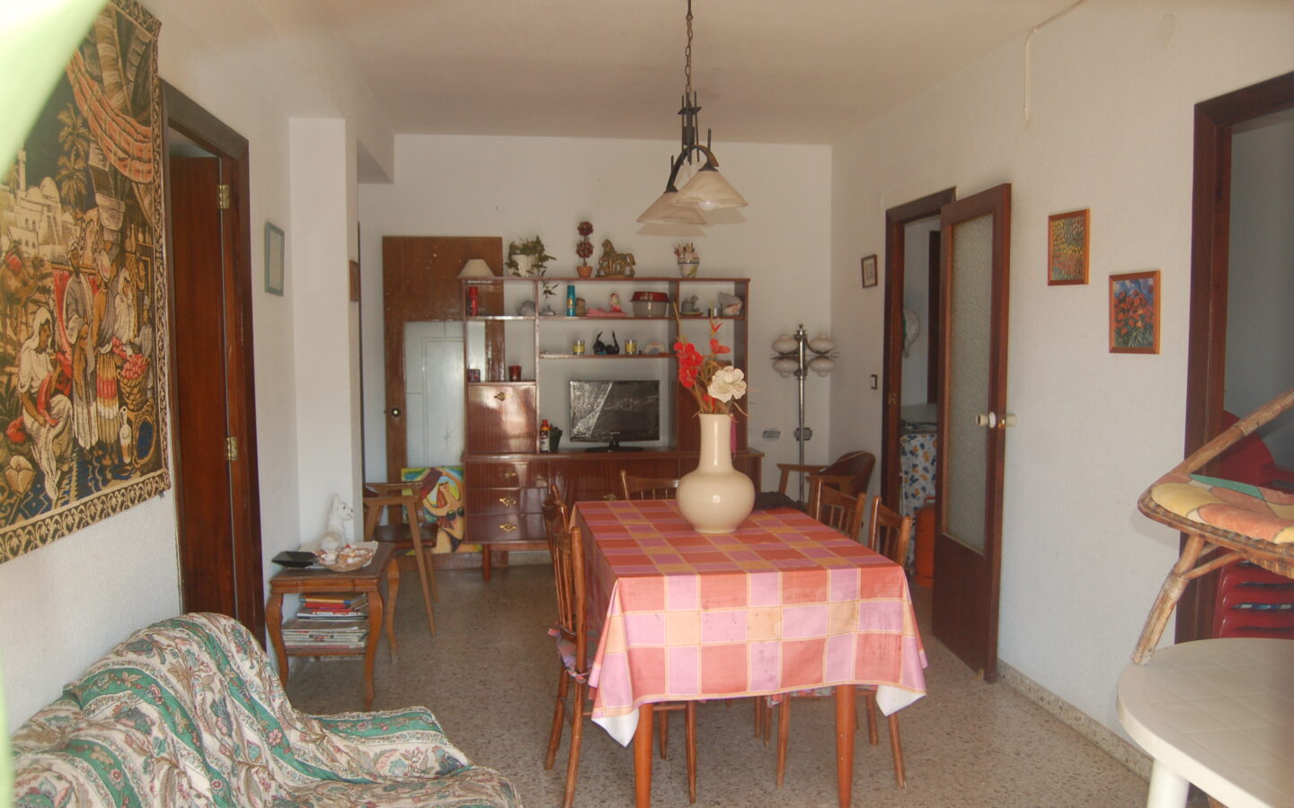 Frontline Beach Apartment With Stunning Sea Views – Renovation Opportunity