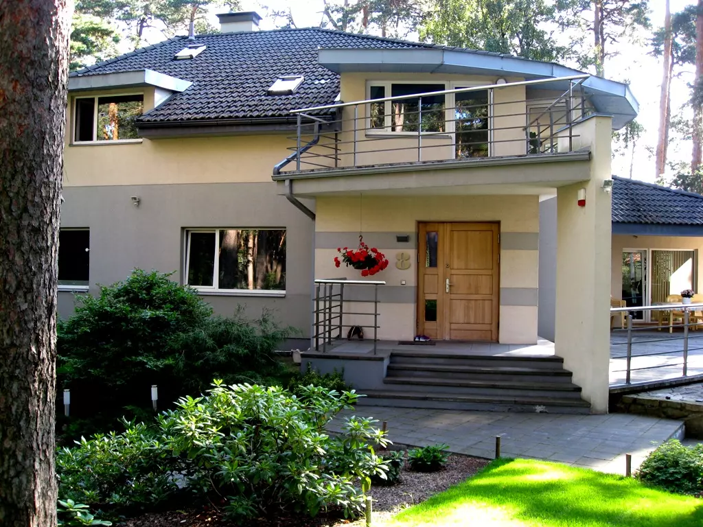 House Of 150 M² With Private Garden In Mežaparks, Riga