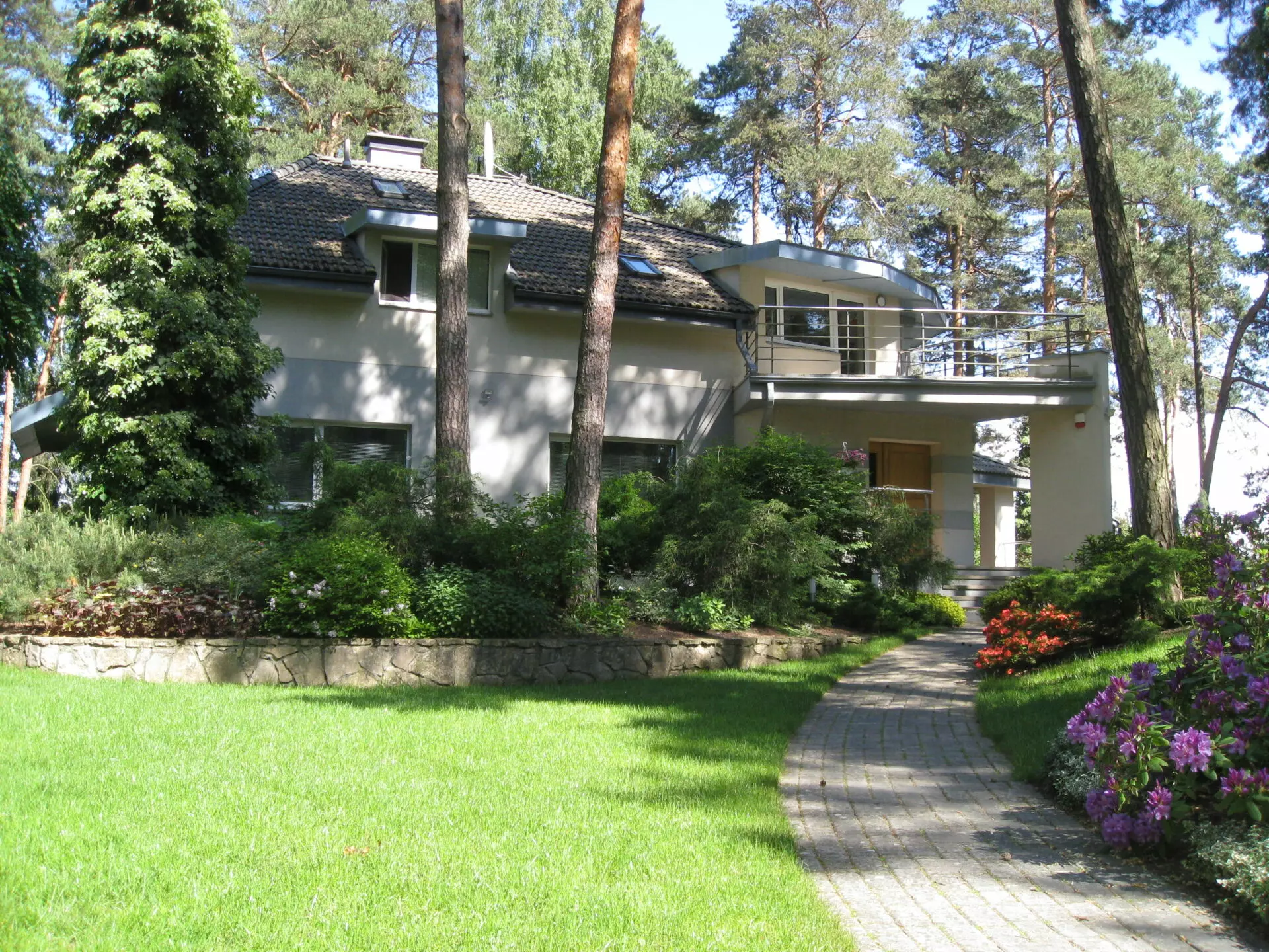 House Of 150 M² With Private Garden In Mežaparks, Riga