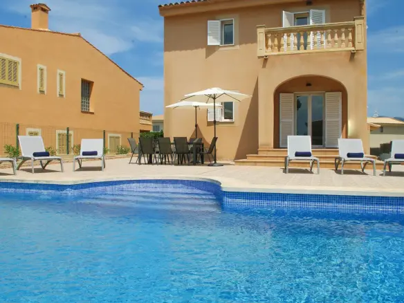 4-bedroom Villa In Artá, Spain (247 M²)