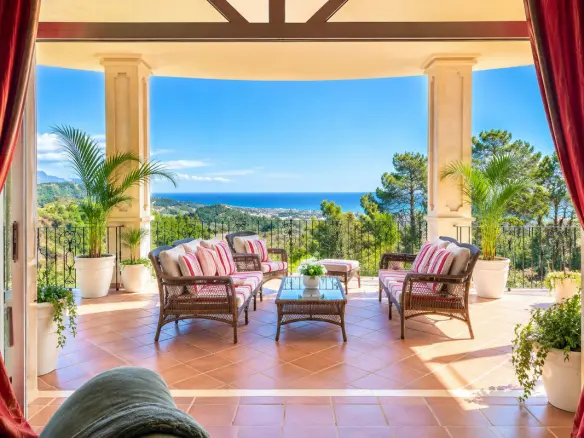 Detached Villa Of 800 M² In Estepona, Spain