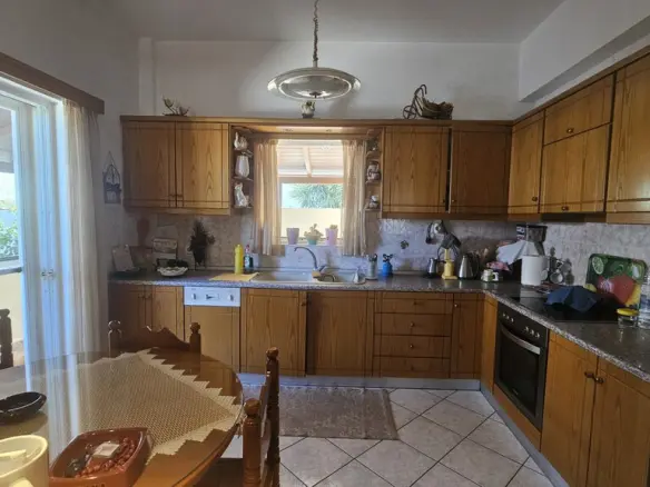 3-bedroom Detached House In Gazi, Greece (110 M²)