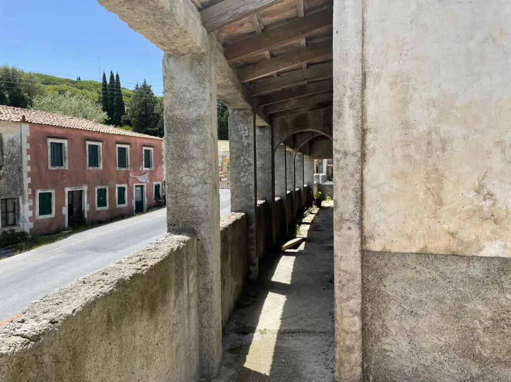 Building Of 160 M² In Corfu
