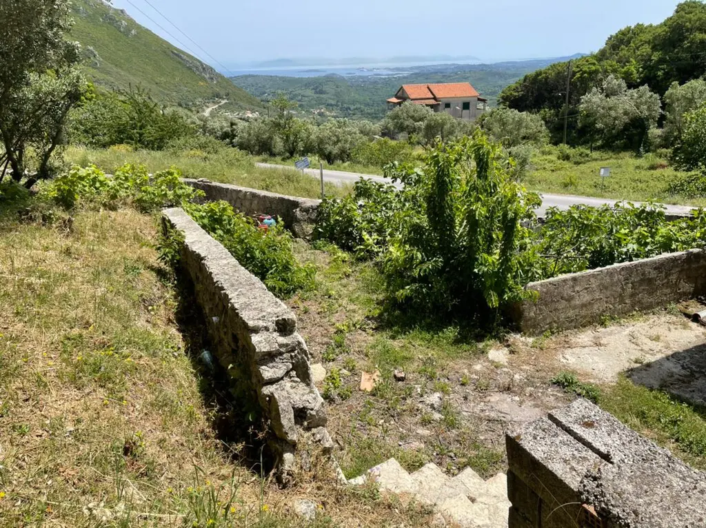 Building Of 160 M² In Corfu