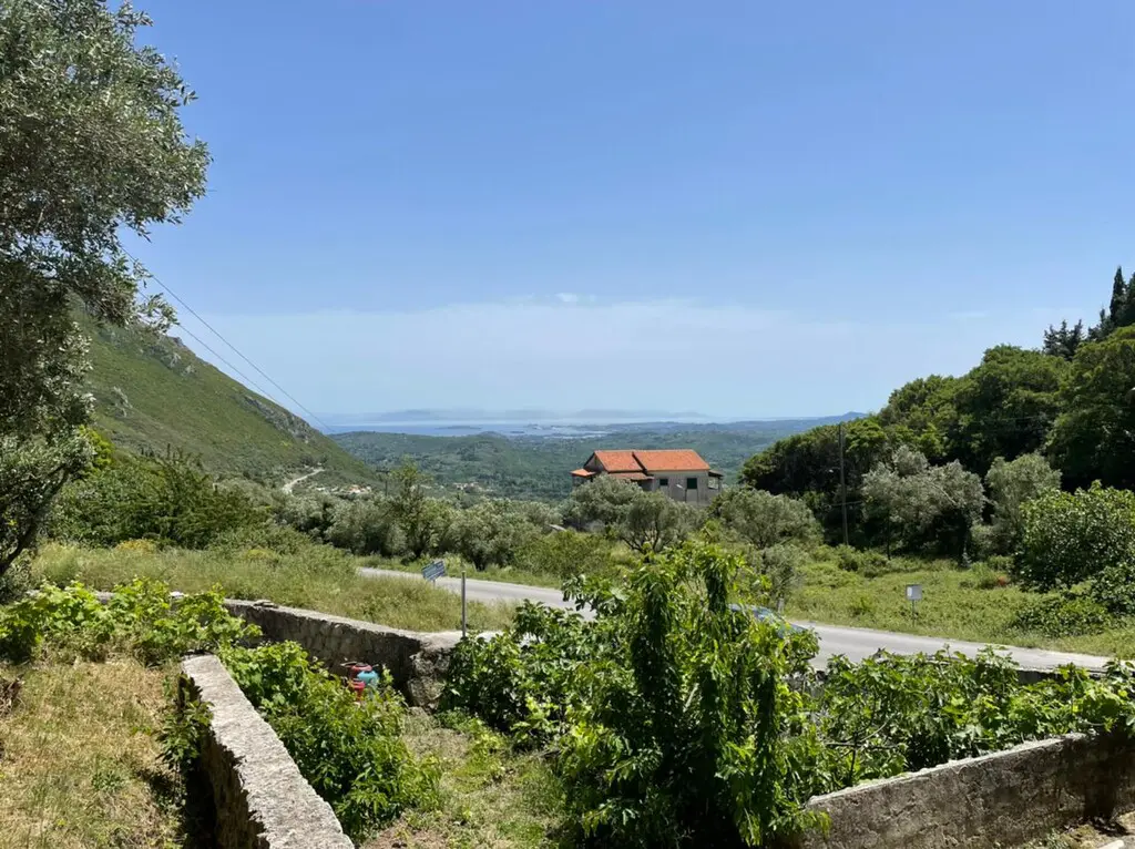 Building Of 160 M² In Corfu