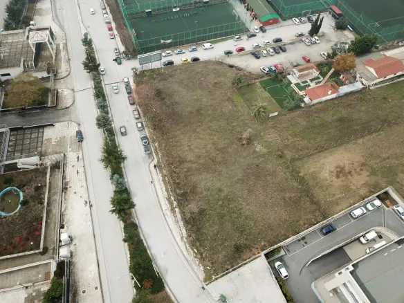 Land Of 2450 M² In Thessaloniki