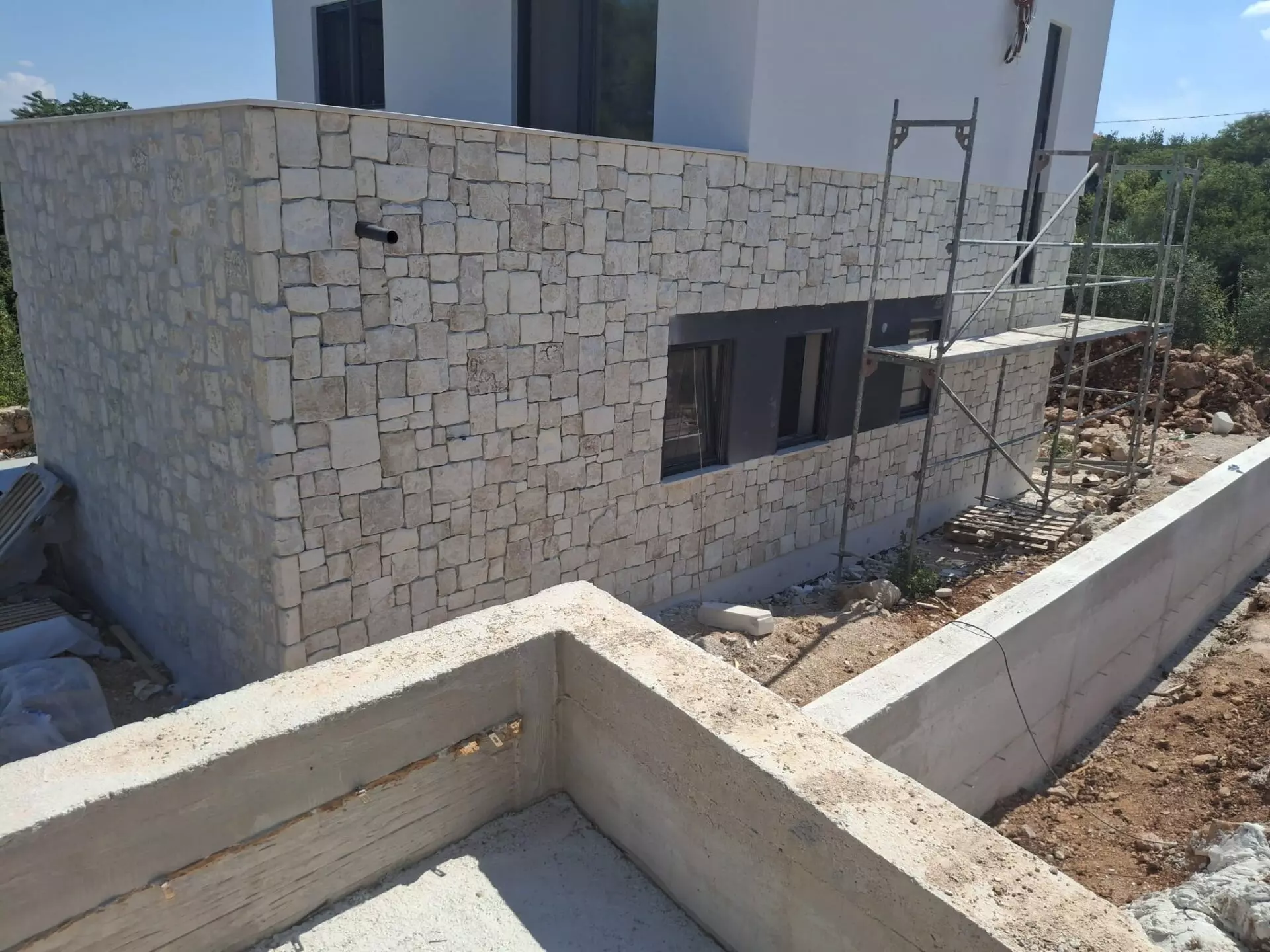 f1a40418-a586-4773-a37d-6505efd7ab37 Villa Of 400 M² With Pool And Sea View In Ugljan Island, Croatia