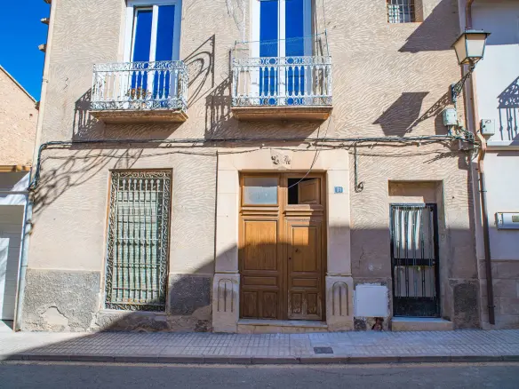2-bedroom Townhouse In Pinoso, Spain (125 M²)