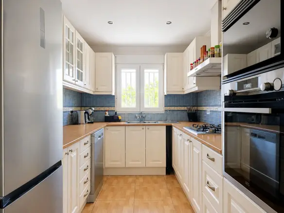 3-bedroom Detached Villa In Pinoso, Spain (112 M²)