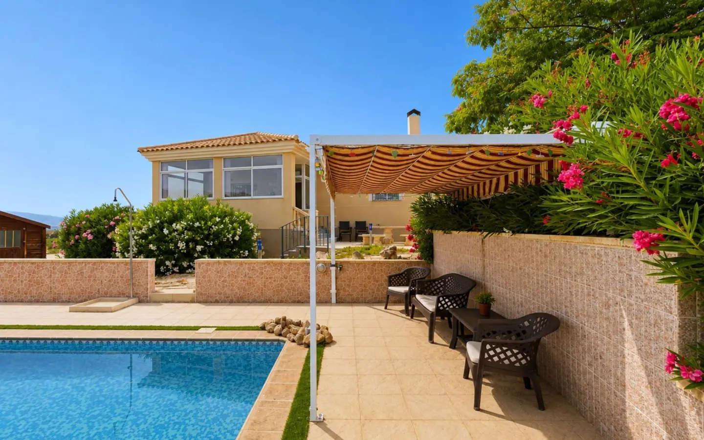 2-bedroom Detached Villa In Pinoso, Spain (173 M²)