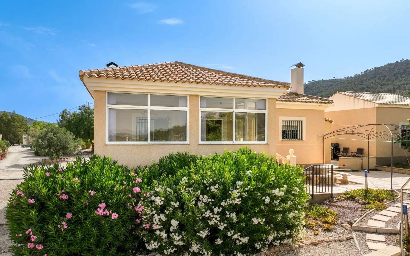 2-bedroom Detached Villa In Pinoso, Spain (173 M²)