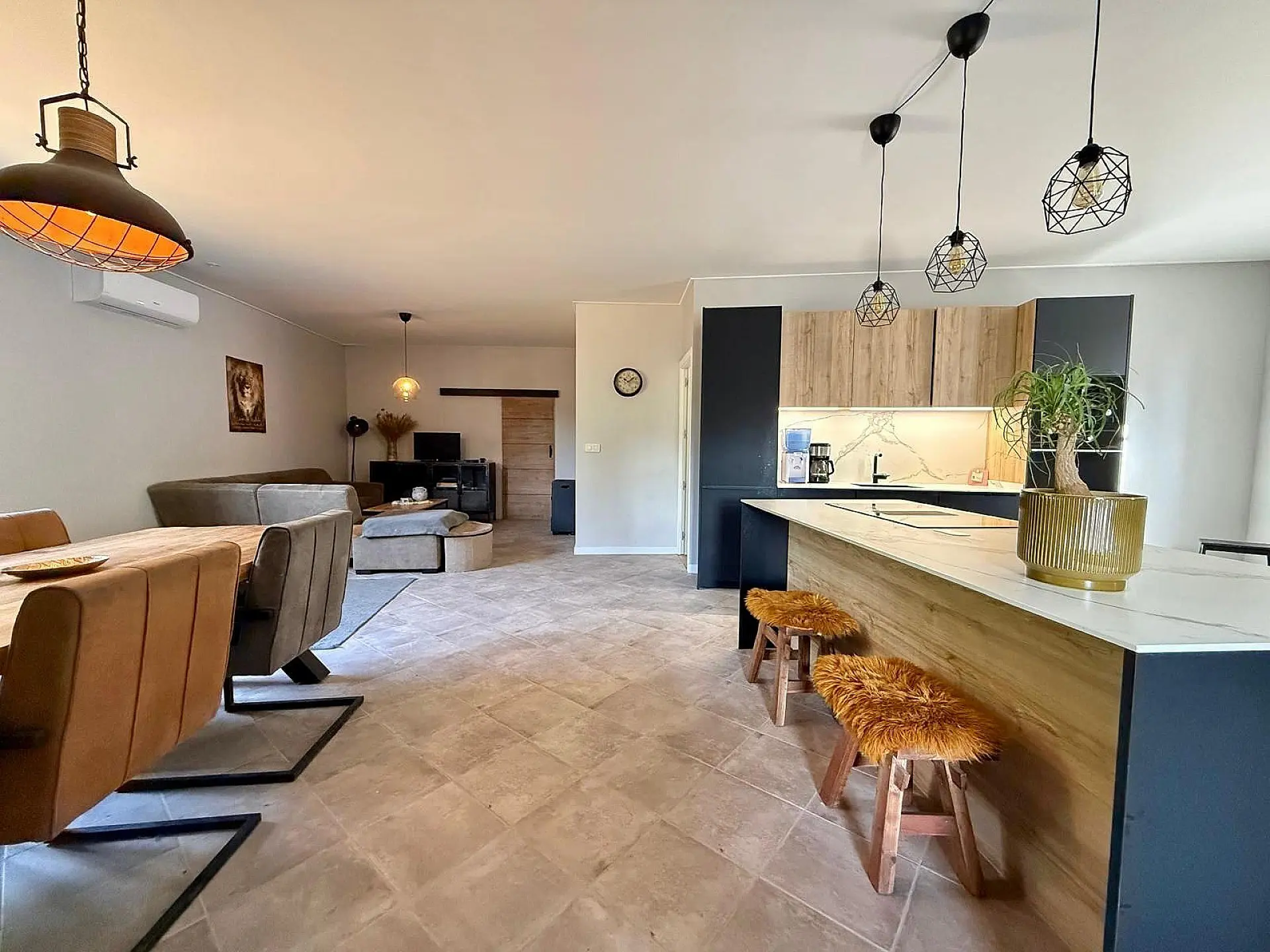 5-bedroom Detached Villa In Pinoso, Spain (190 M²)