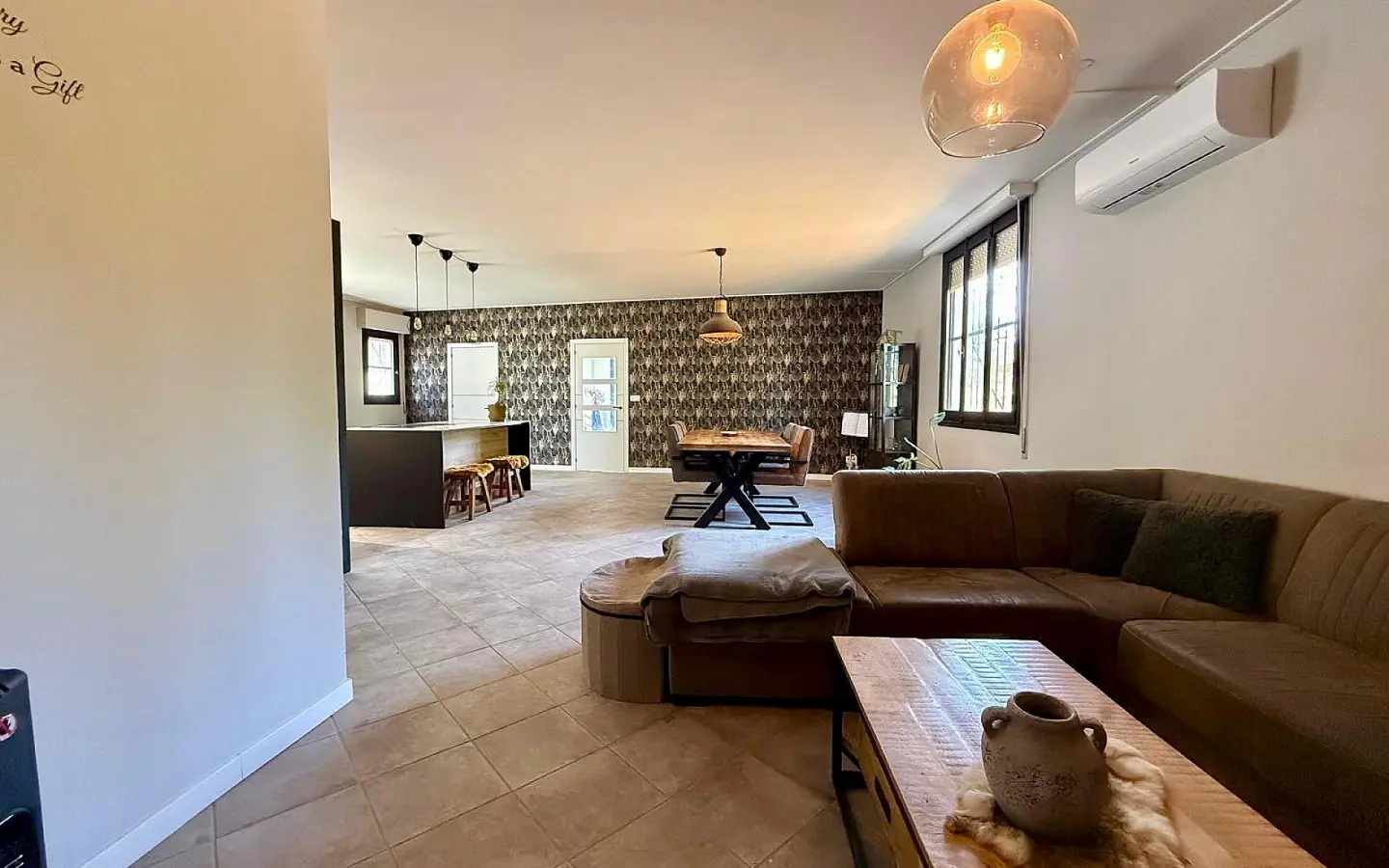 5-bedroom Detached Villa In Pinoso, Spain (190 M²)