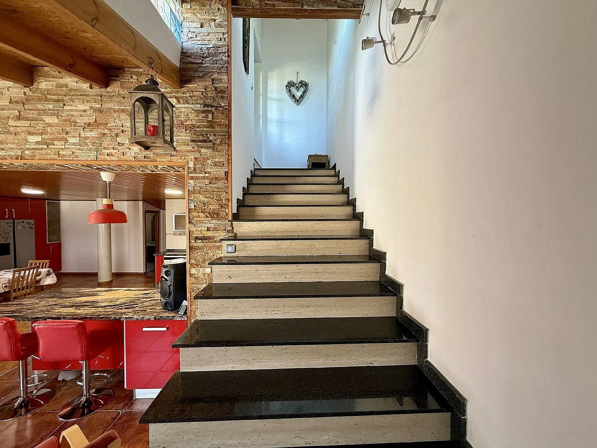 Country House Of 242 M² In Villena, Spain