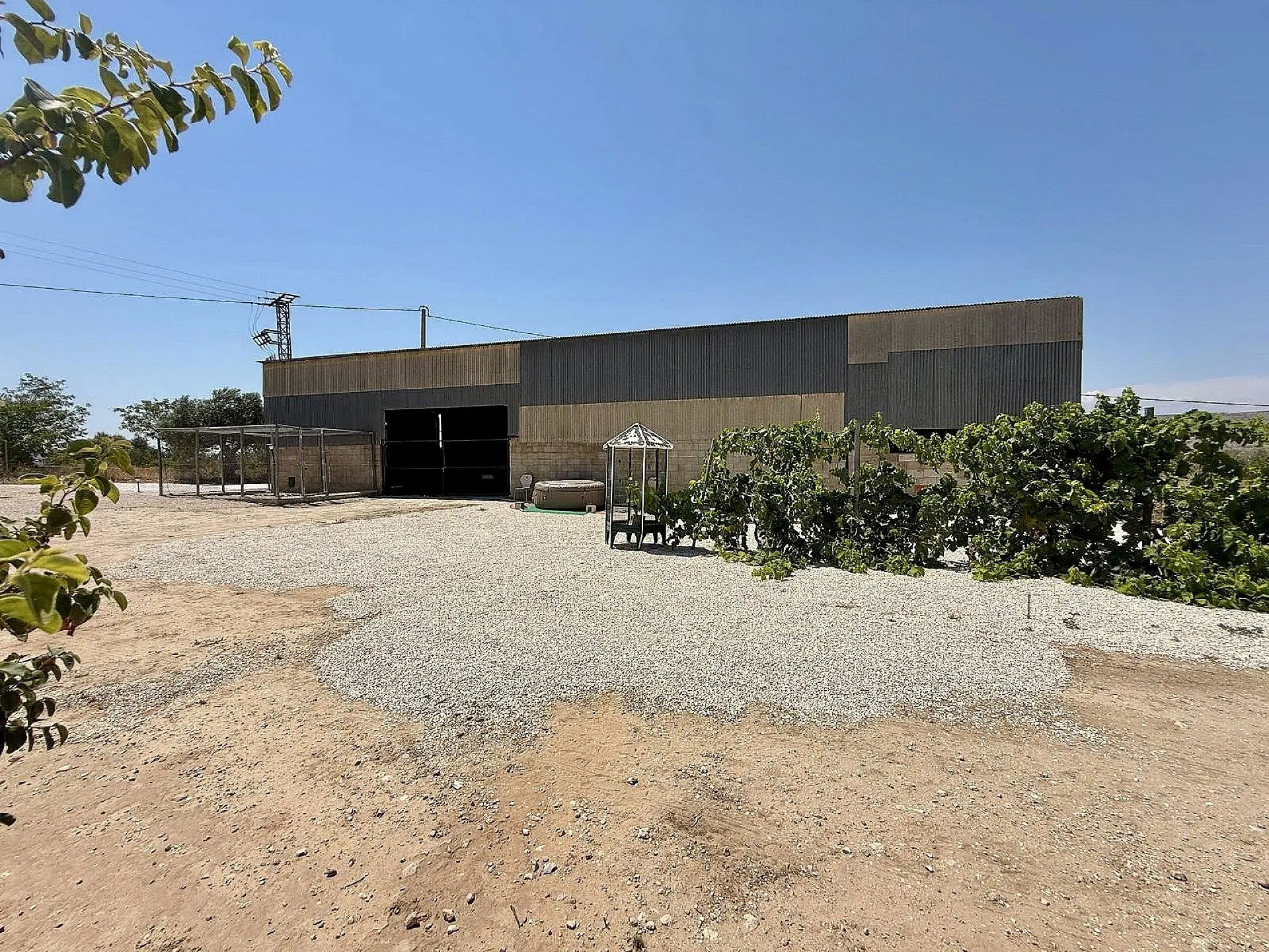 Country House Of 242 M² In Villena, Spain