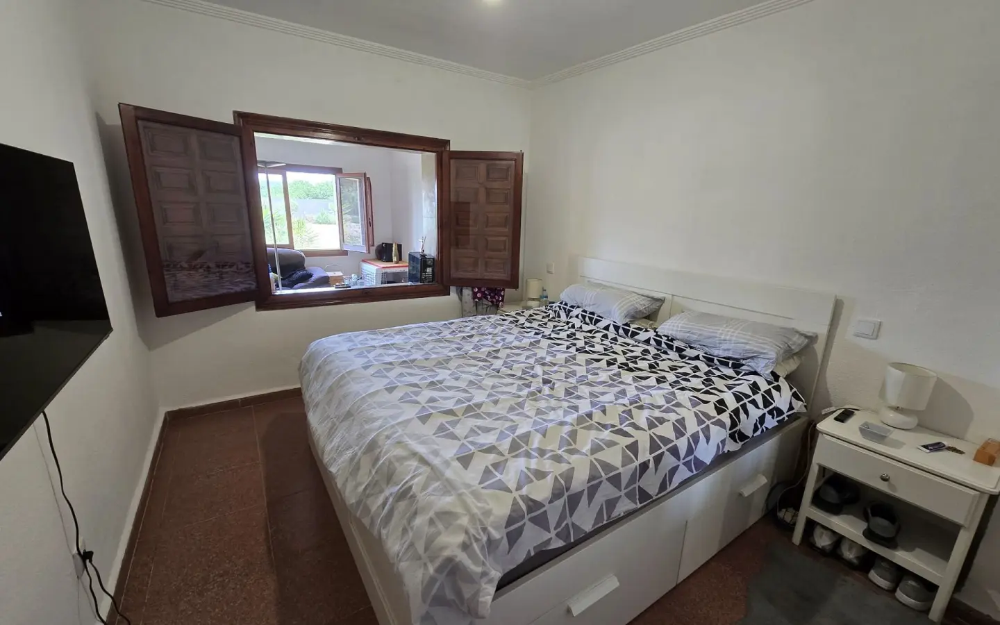 6-bedroom Detached Villa In Sax, Spain (238 M²)