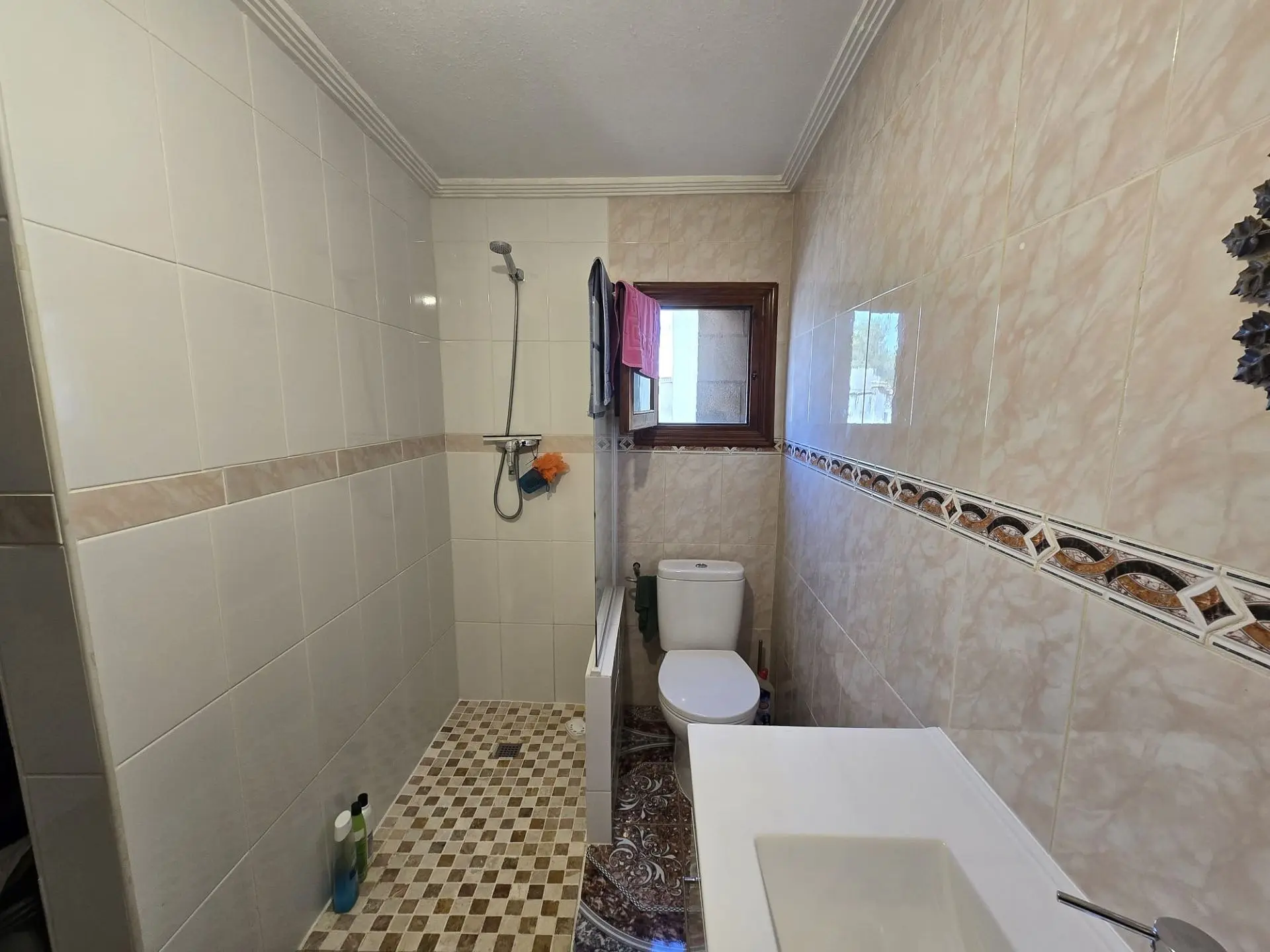 Detached Villa Of 238 M² In Sax, Spain