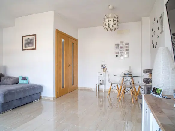 3-bedroom Apartment In Pinoso, Spain (189 M²)
