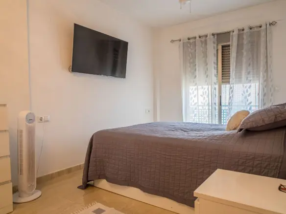 3-bedroom Apartment In Pinoso, Spain (189 M²)
