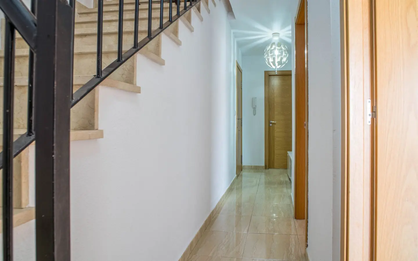 3-bedroom Apartment In Pinoso, Spain (189 M²)