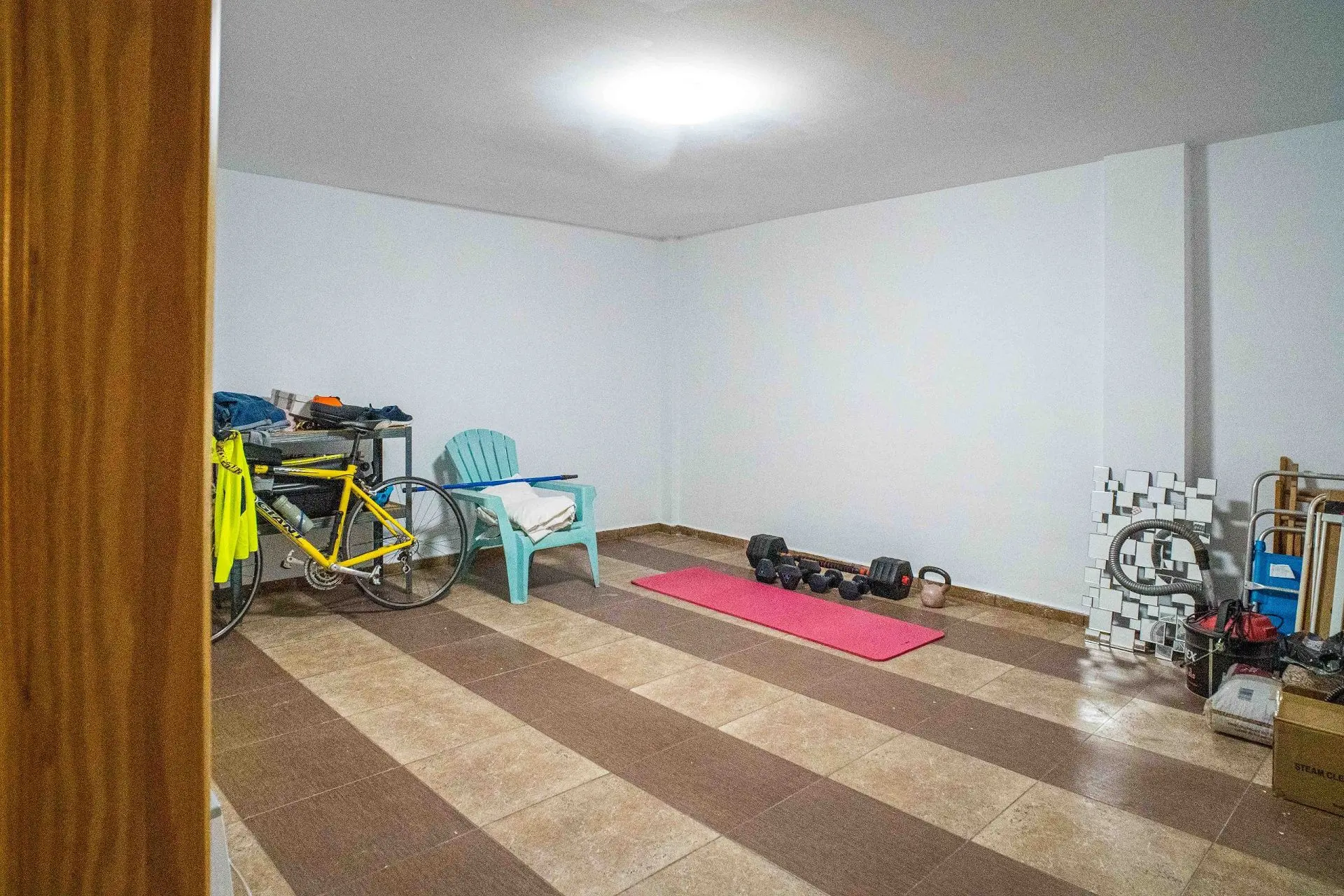 3-bedroom Apartment In Pinoso, Spain (189 M²)