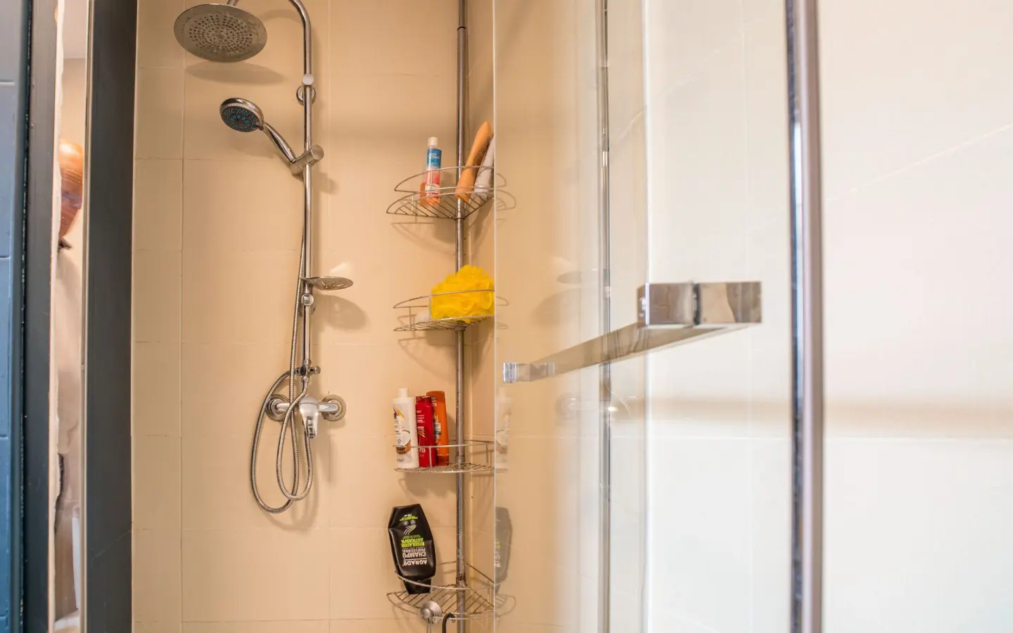 3-bedroom Apartment In Pinoso, Spain (189 M²)