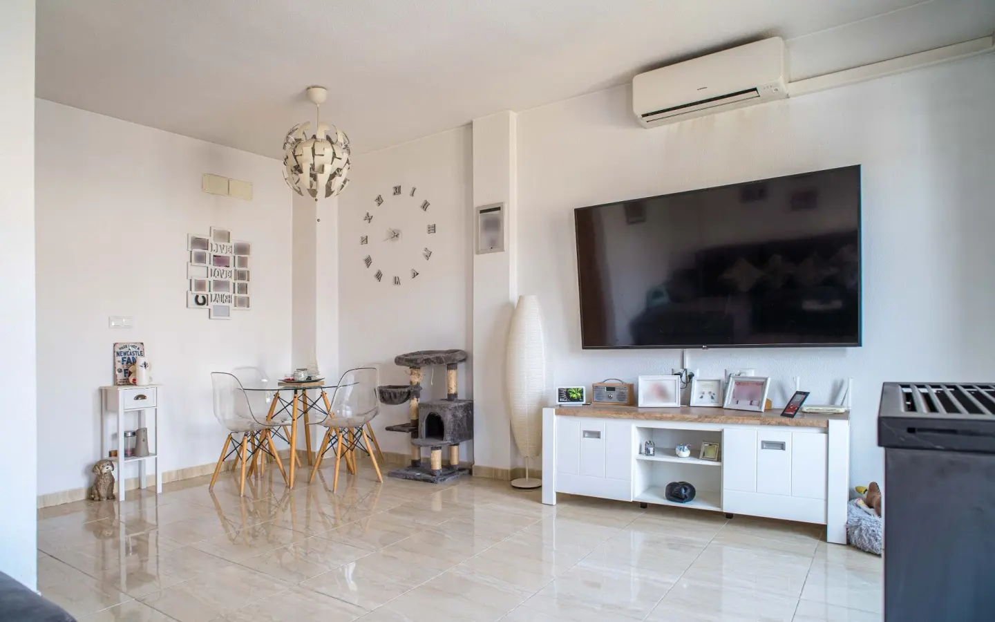3-bedroom Apartment In Pinoso, Spain (189 M²)
