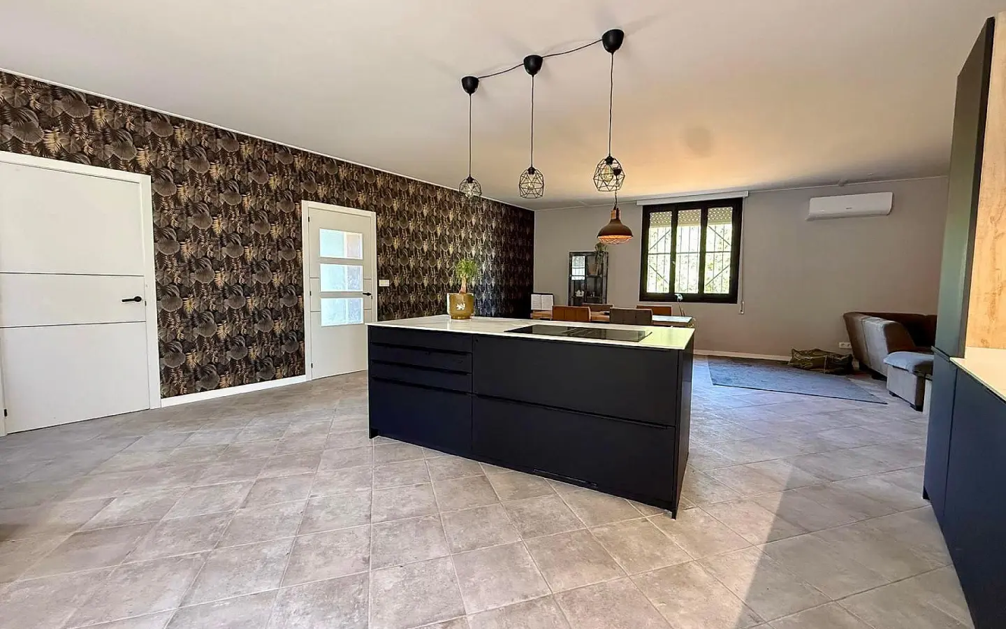 5-bedroom Detached Villa In Pinoso, Spain (190 M²)