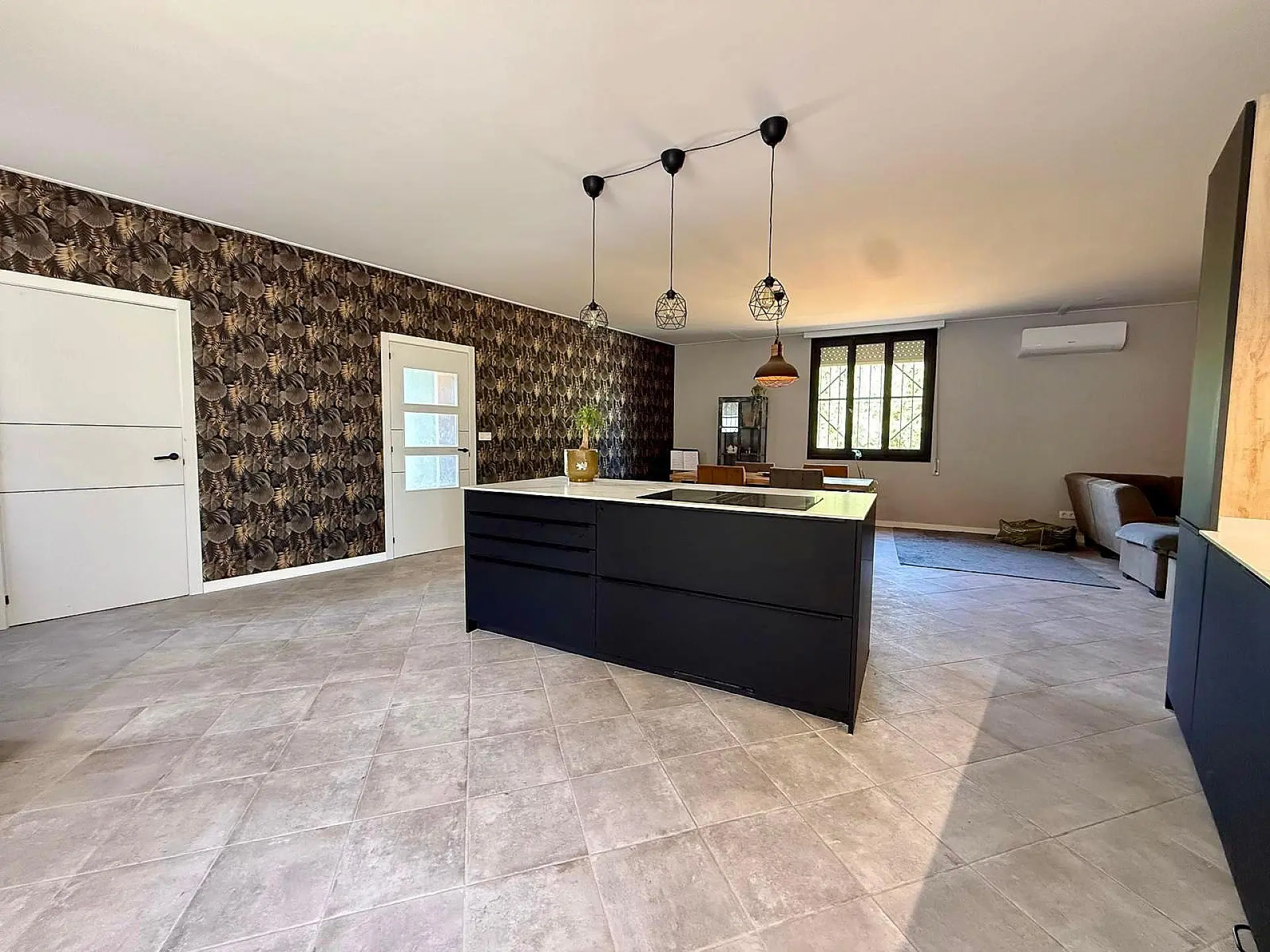 5-bedroom Detached Villa In Pinoso, Spain (190 M²)