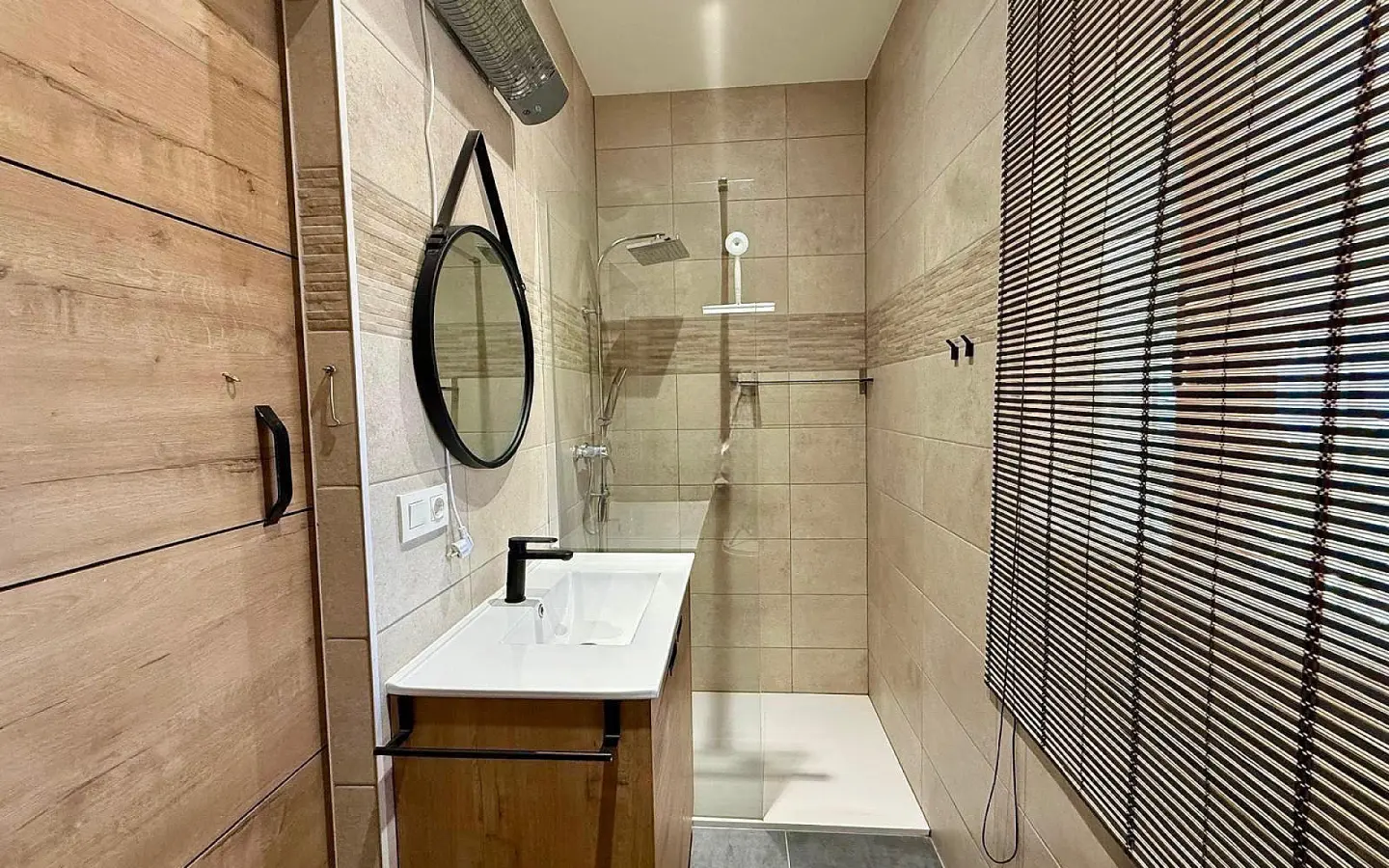 5-bedroom Detached Villa In Pinoso, Spain (190 M²)