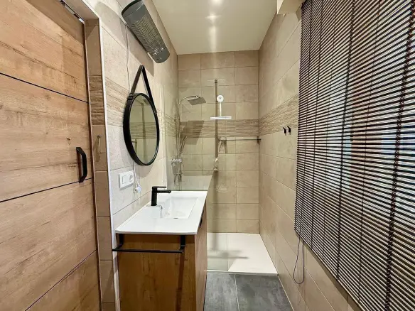 5-bedroom Detached Villa In Pinoso, Spain (190 M²)