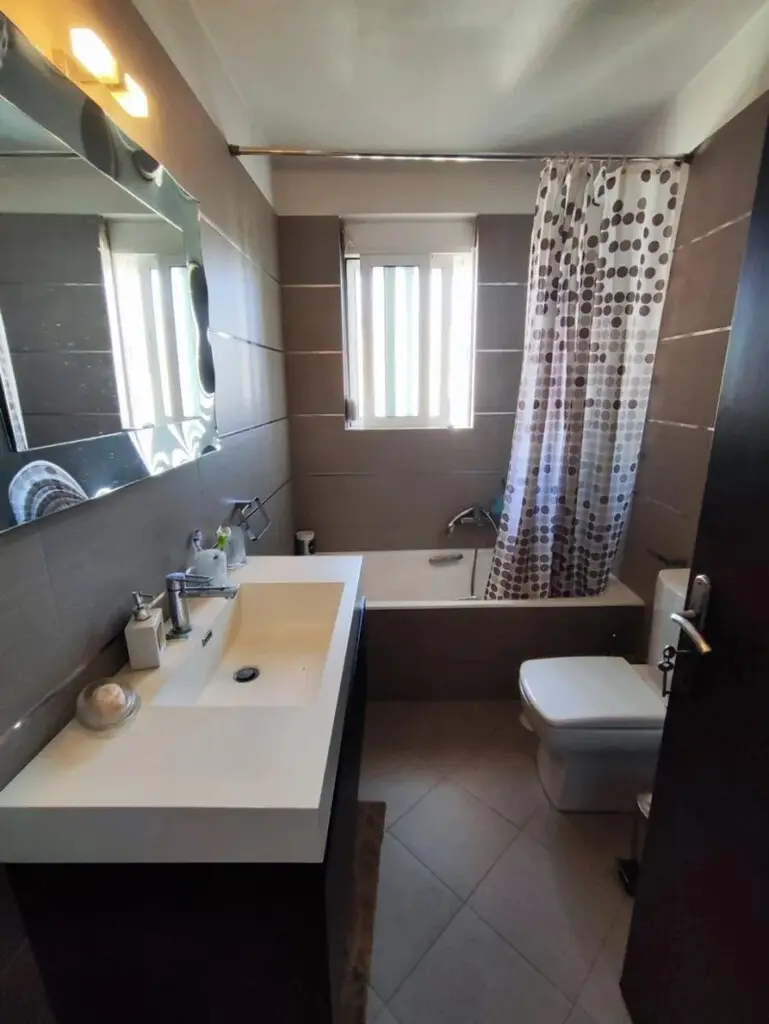 2-bedroom Flat In Nea Smyrni, Greece (88 M²)