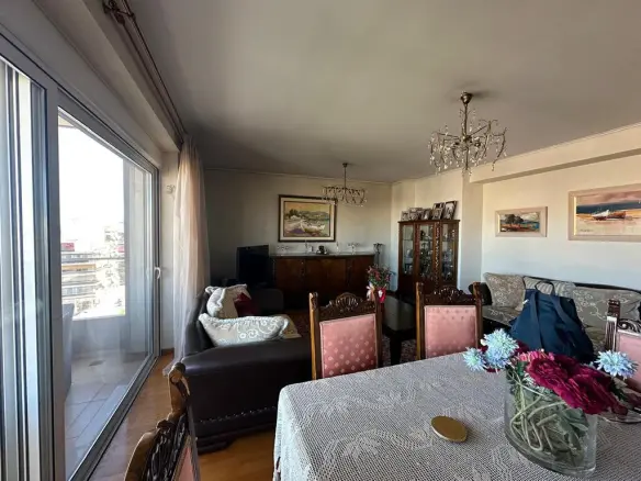 2-bedroom Flat In Nea Smyrni, Greece (88 M²)