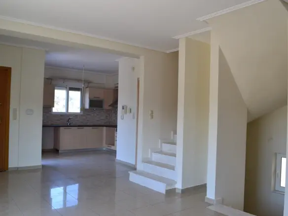 3-bedroom Detached House In Loutraki-perachora, Greece (150 M²)