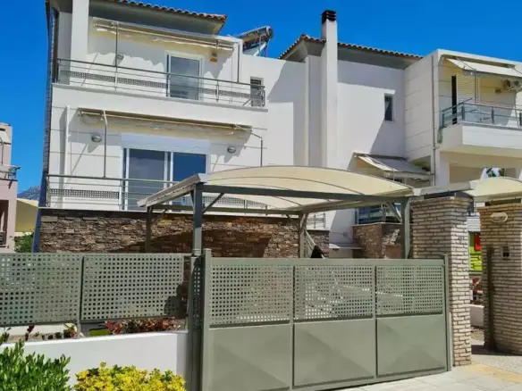 3-bedroom Detached House In Loutraki-perachora, Greece (150 M²)