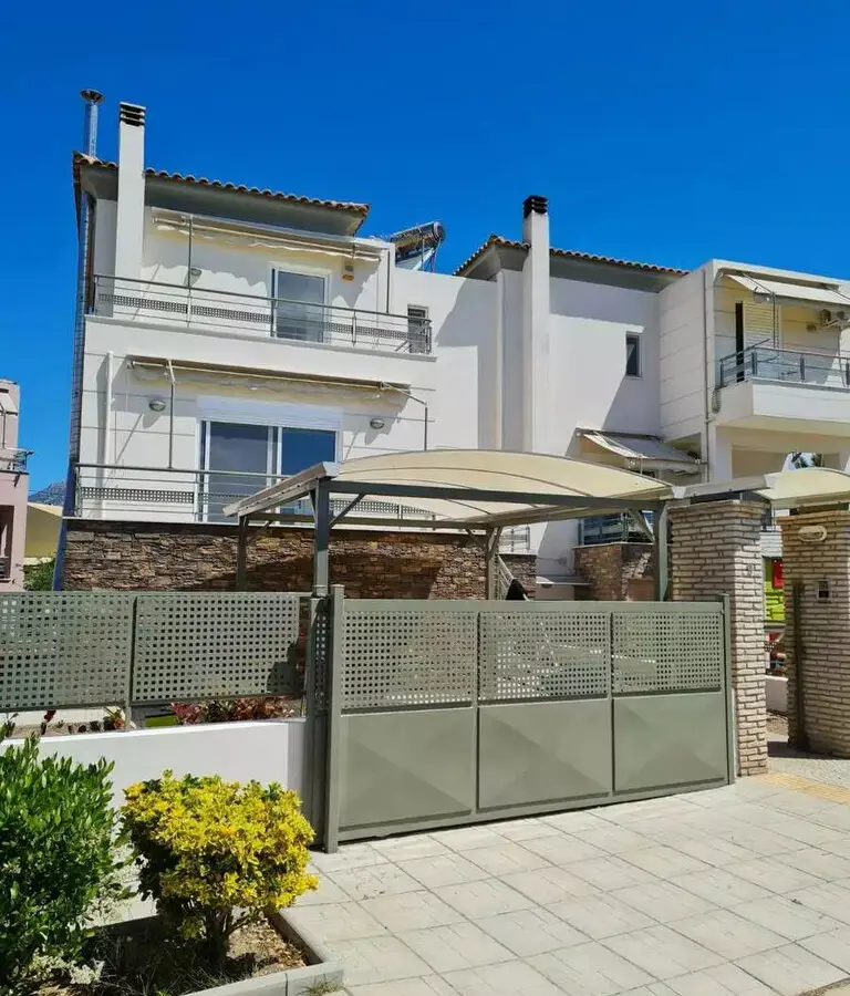 3-bedroom Detached House In Loutraki-perachora, Greece (150 M²)