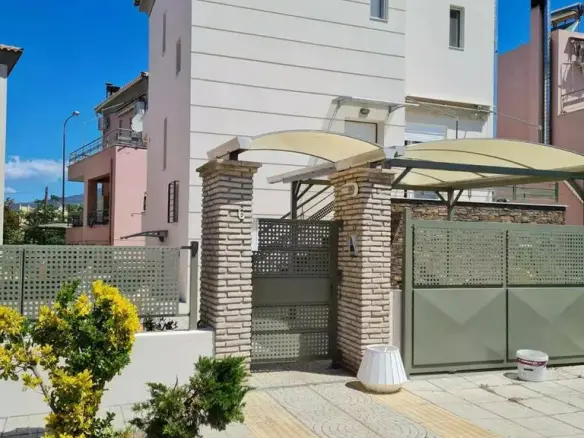 3-bedroom Detached House In Loutraki-perachora, Greece (150 M²)