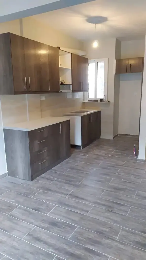 2-bedroom Flat In Koridallos, Greece (72 M²)