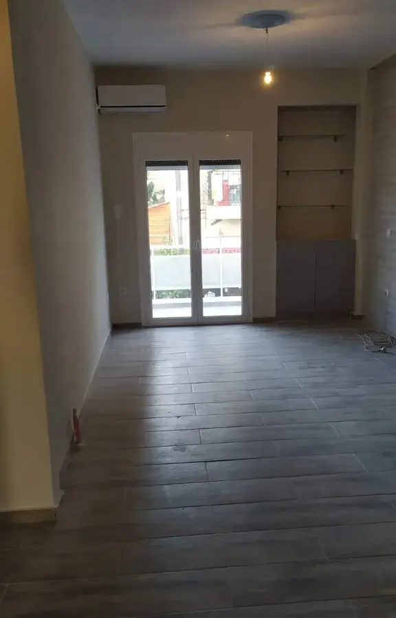 2-bedroom Flat In Koridallos, Greece (72 M²)