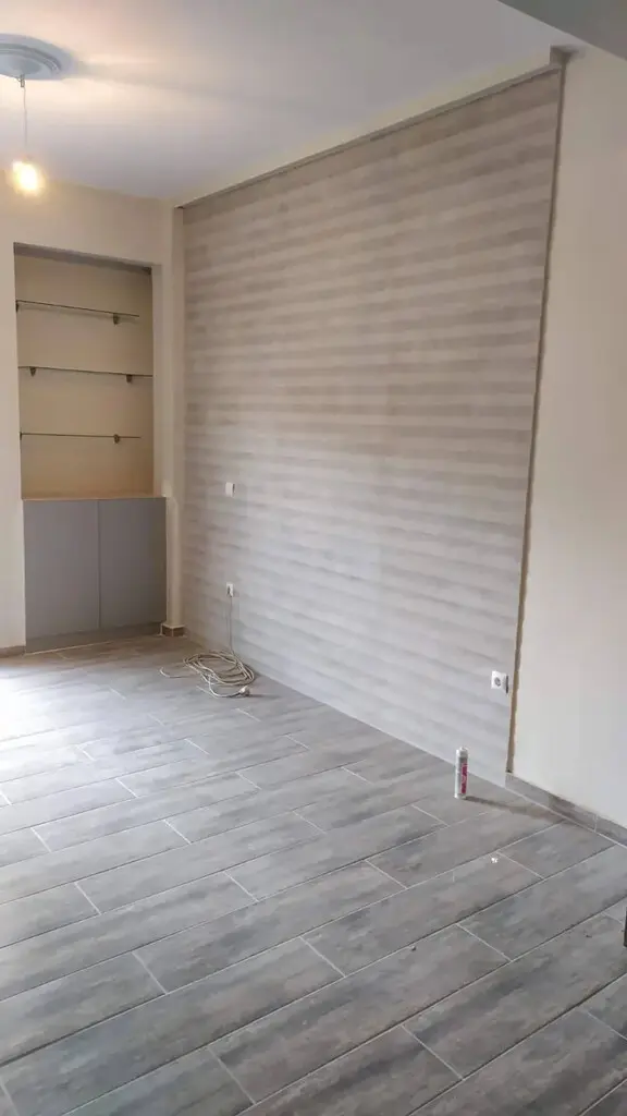 2-bedroom Flat In Koridallos, Greece (72 M²)