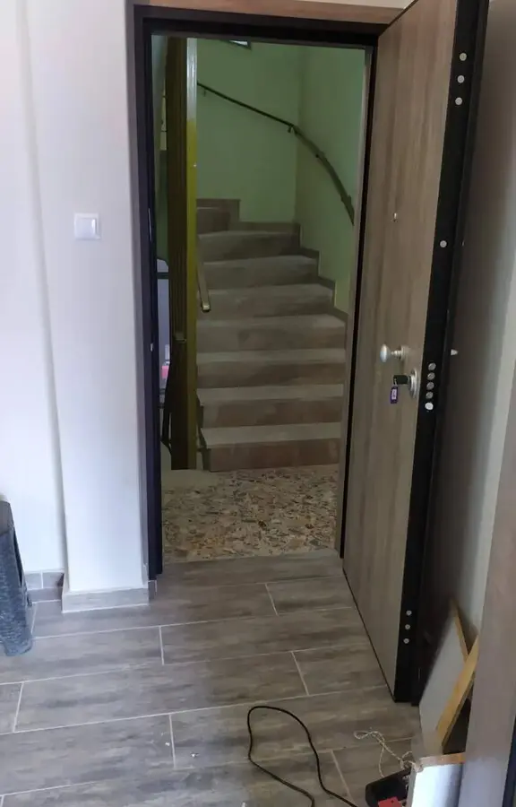 2-bedroom Flat In Koridallos, Greece (72 M²)
