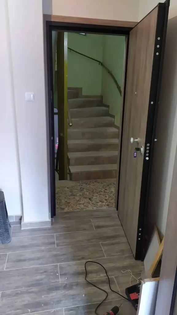2-bedroom Flat In Koridallos, Greece (72 M²)