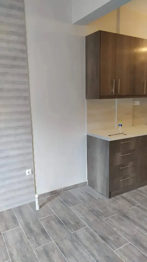 2-bedroom Flat In Koridallos, Greece (72 M²)