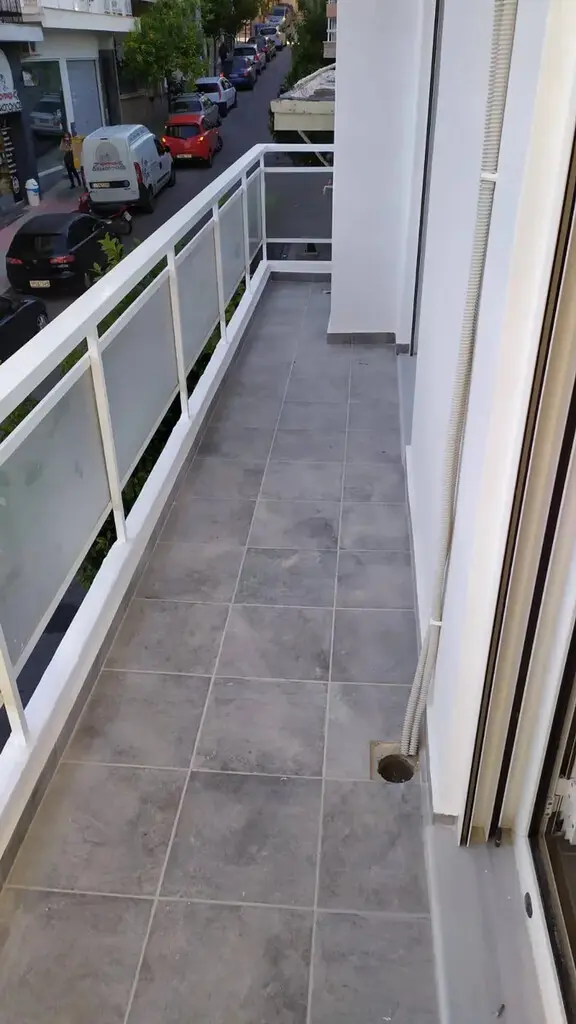 2-bedroom Flat In Koridallos, Greece (72 M²)