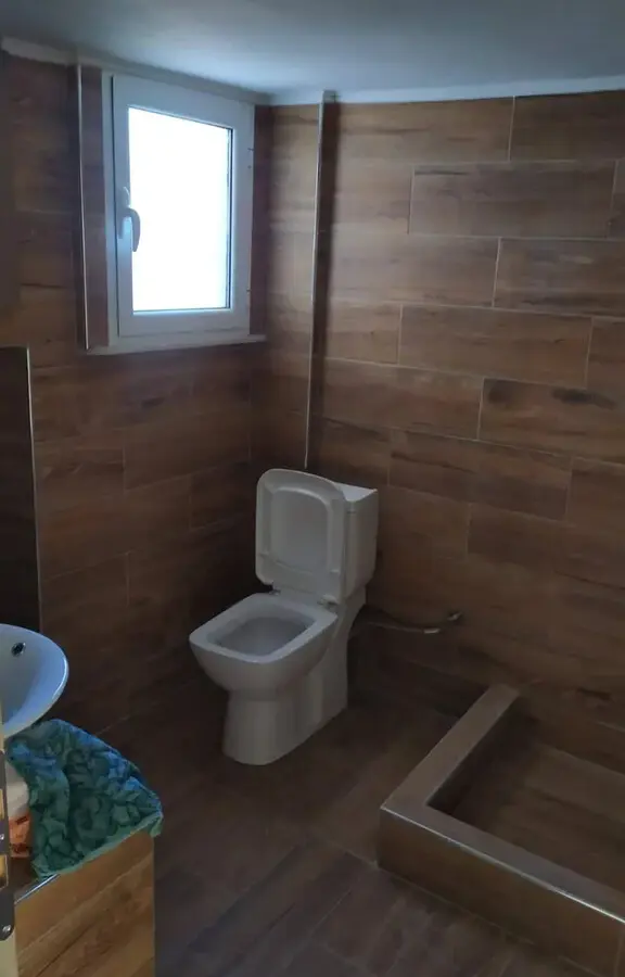 2-bedroom Flat In Koridallos, Greece (72 M²)