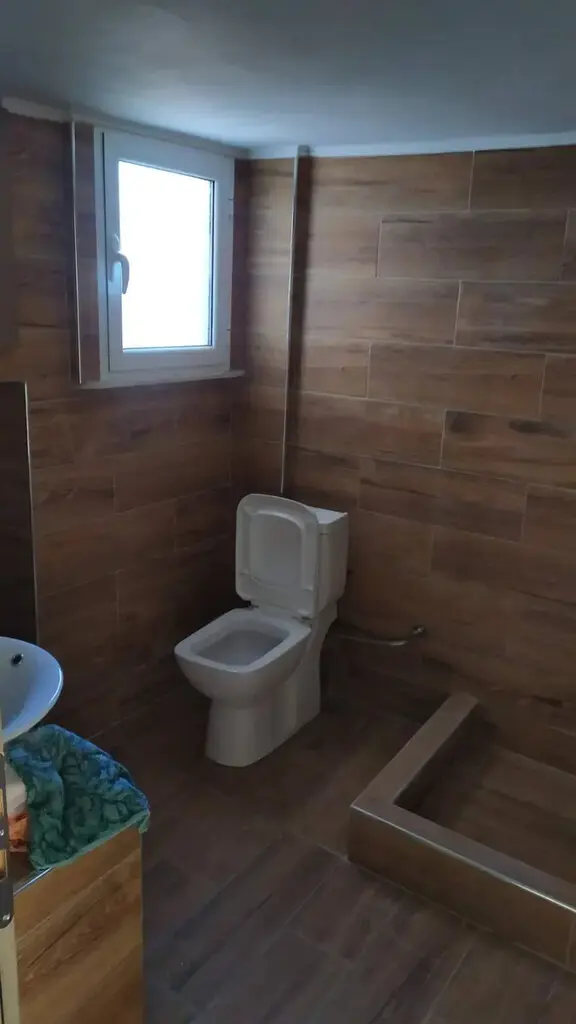 2-bedroom Flat In Koridallos, Greece (72 M²)
