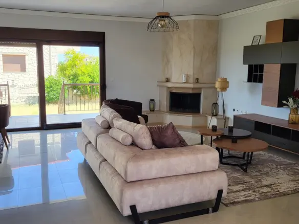 3-bedroom Detached House In Kassandra, Greece (240 M²)
