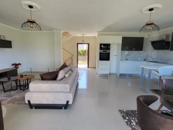 3-bedroom Detached House In Kassandra, Greece (240 M²)